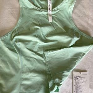 Lululemon nwt size 10 nulu crop tank
